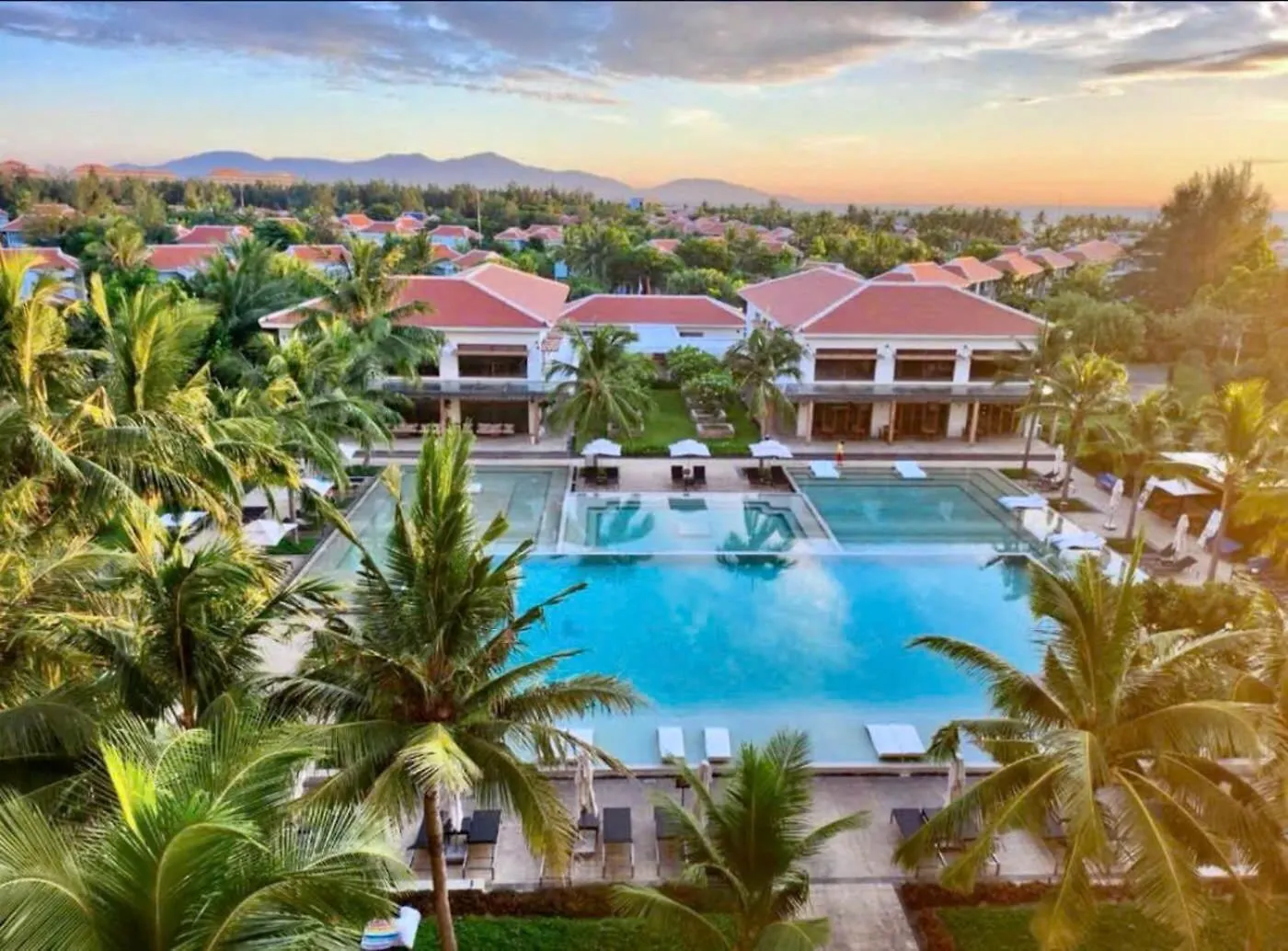 Luxury Dana Beach Resort & Spa ダナン市 5*,