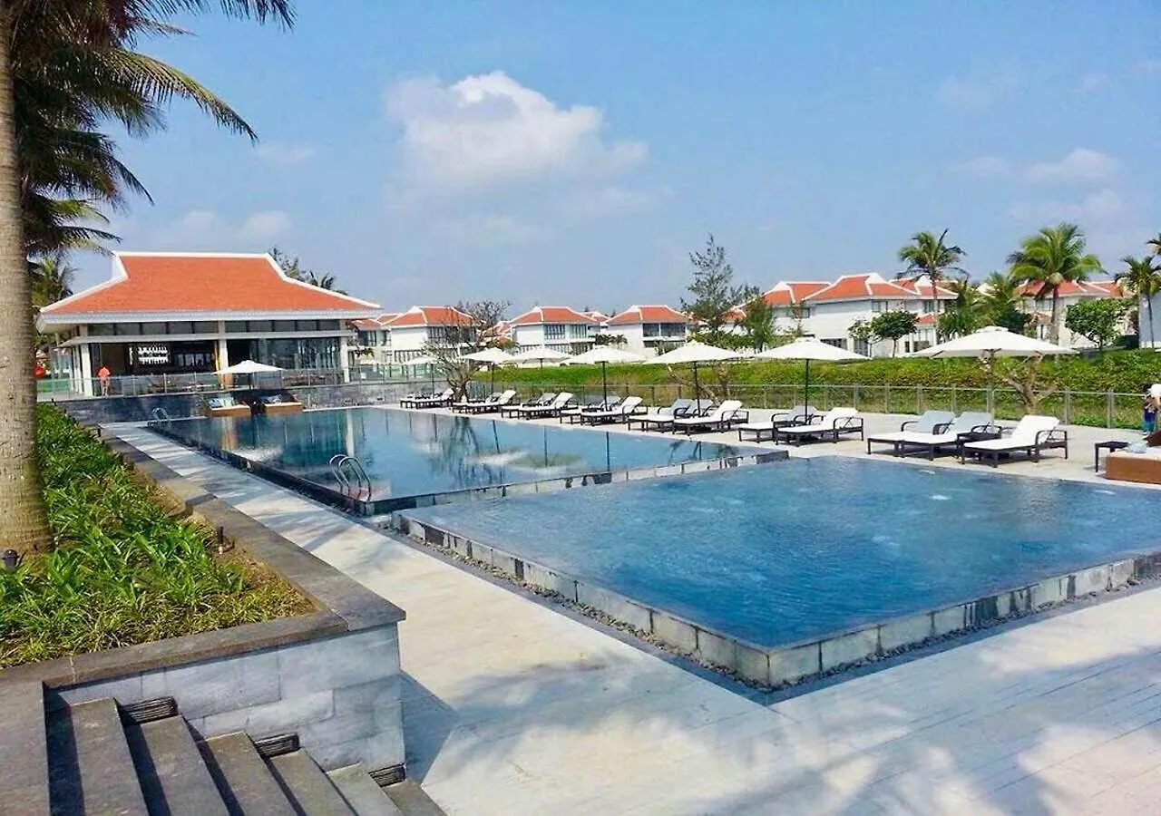 Luxury Dana Beach Resort & Spa ダナン市