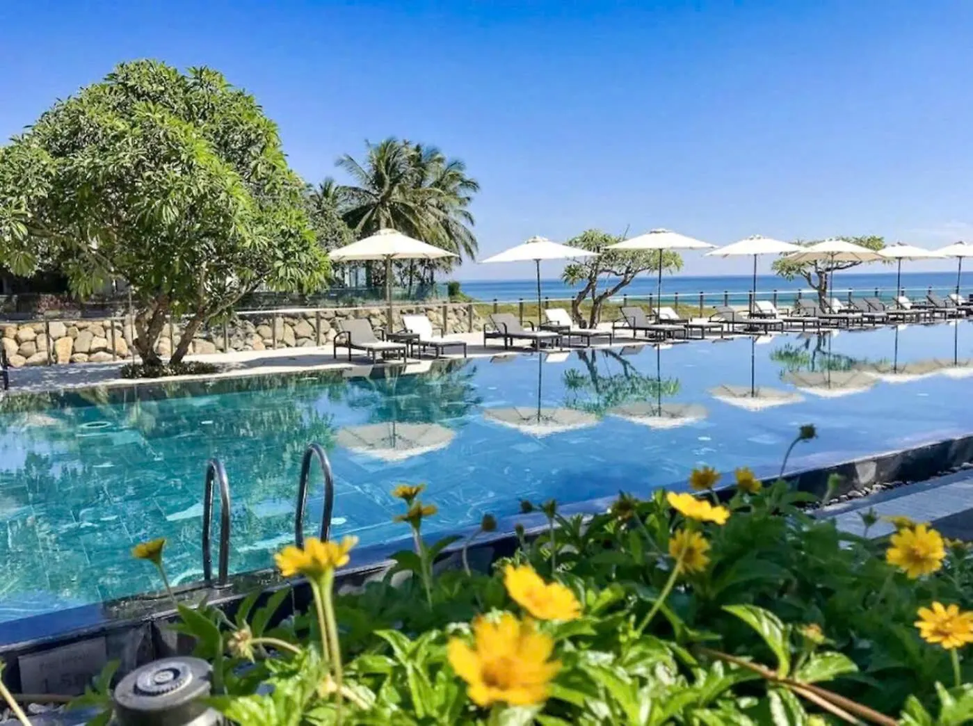 아파트호텔 Luxury Dana Beach Resort & Spa 다낭