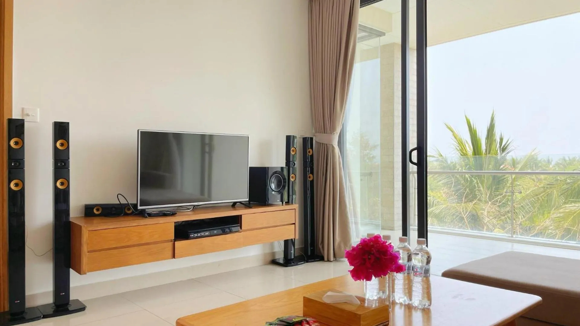 ***** Aparthotel Luxury Dana Beach Resort & Spa Da Nang Vietnam